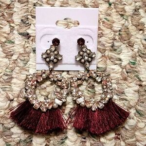 NWT 2 earring set